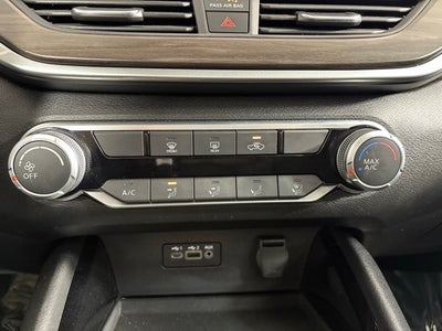 2024 Nissan Altima SV