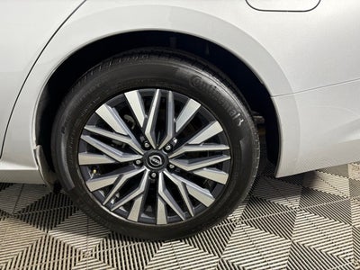 2024 Nissan Altima SV