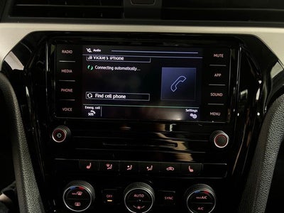 2022 Volkswagen Passat 2.0T SE