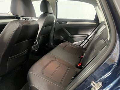 2022 Volkswagen Passat 2.0T SE