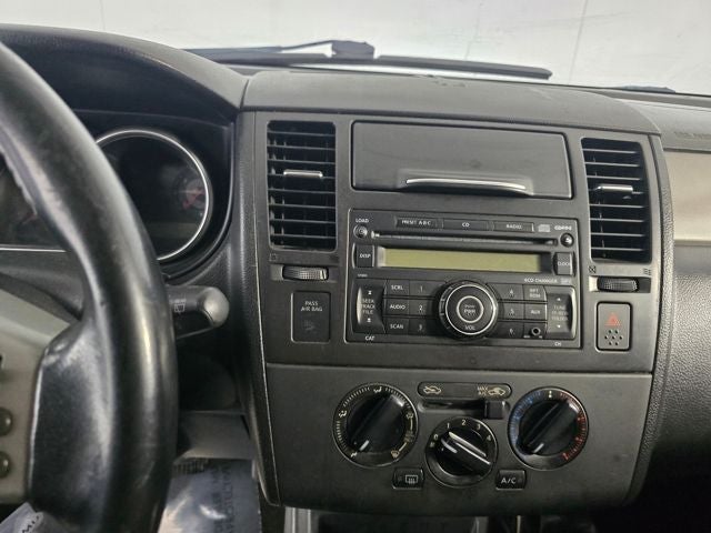 2008 Nissan Versa 1.8 SL