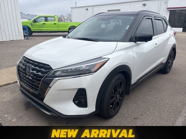 2021 Nissan Kicks SR