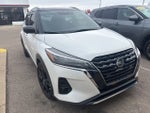2021 Nissan Kicks SR