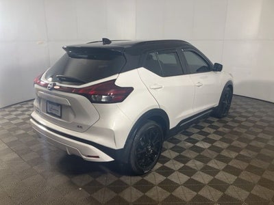 2021 Nissan Kicks SR