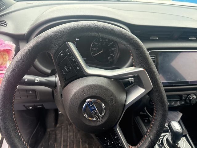 2021 Nissan Kicks SR