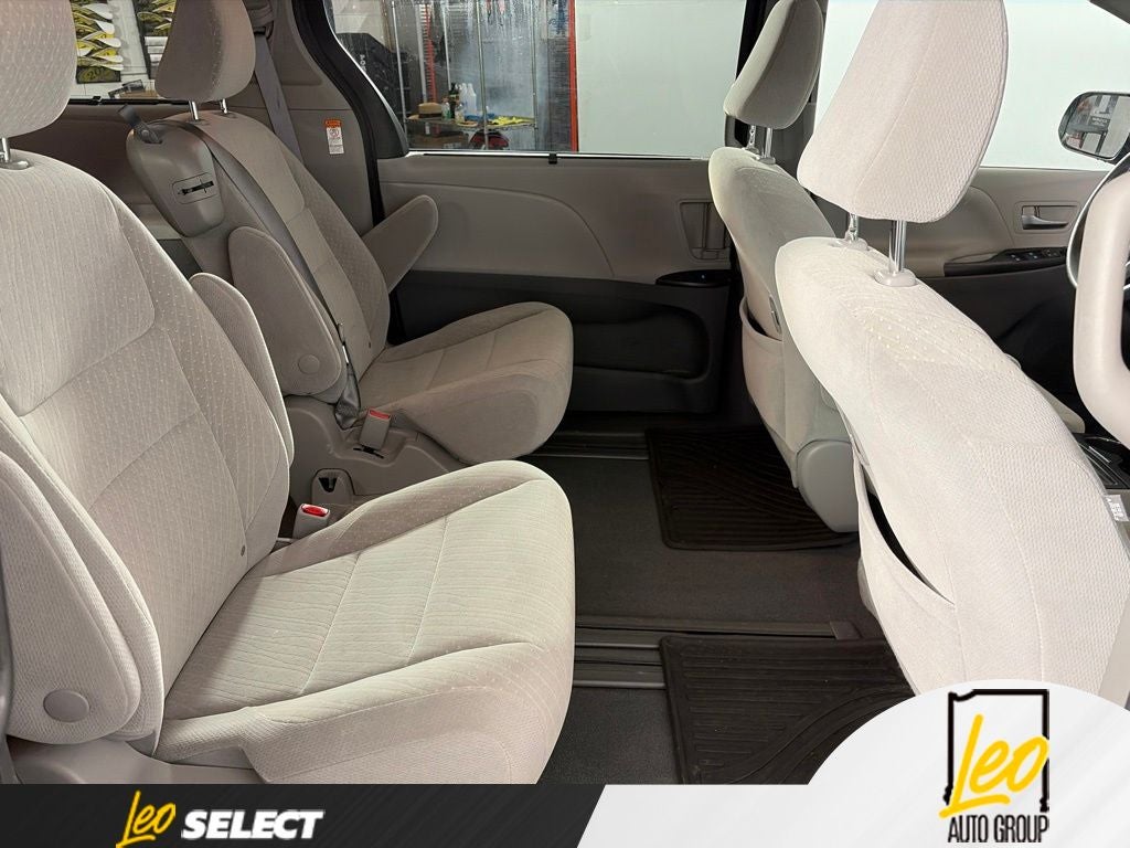2020 Toyota Sienna LE 8 Passenger