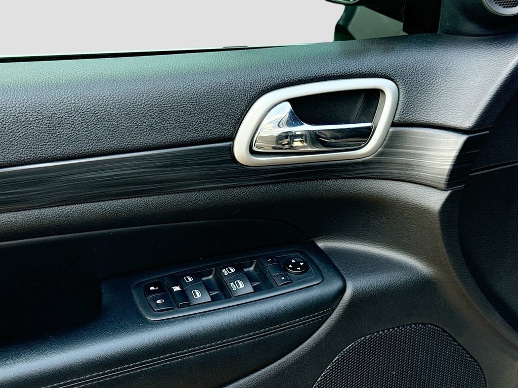 2021 Jeep Grand Cherokee Laredo E 4x4