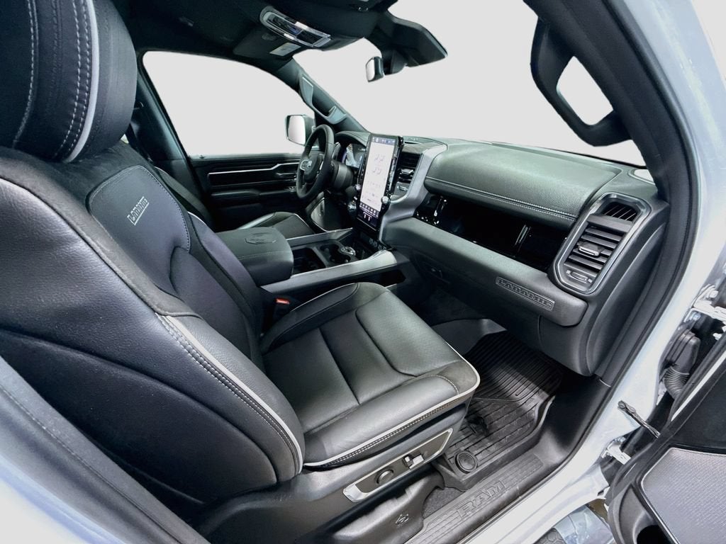 2026 RAM 1500 Laramie Crew Cab 4x4 5'7" Box