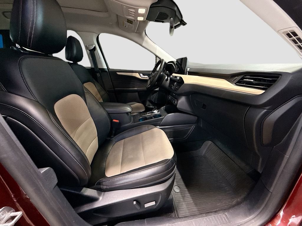 2021 Ford Escape Titanium
