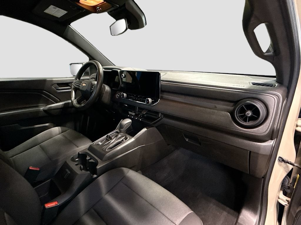2024 Chevrolet Colorado WT