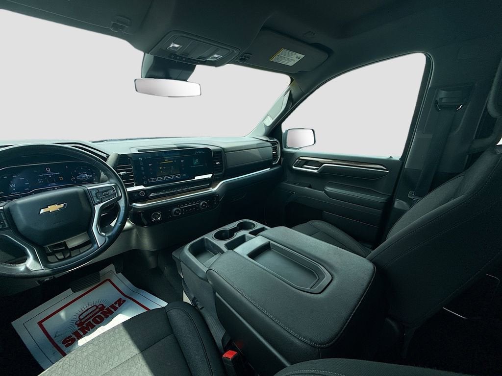 2022 Chevrolet Silverado 1500 LT (2FL)