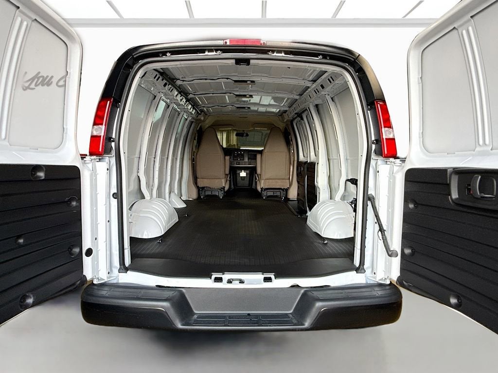 2026 Chevrolet Express Cargo WT