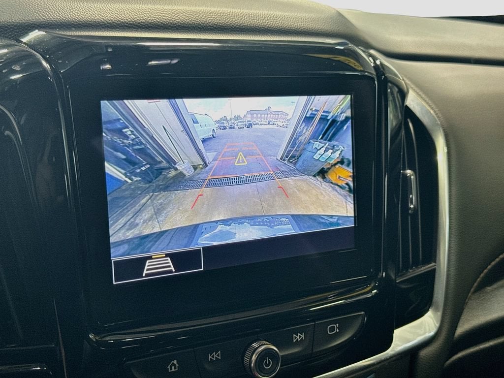 2021 Chevrolet Traverse LT Leather