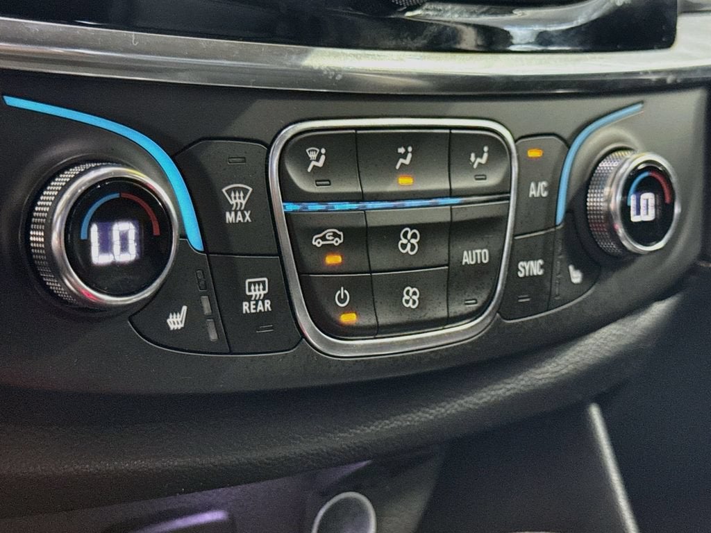 2021 Chevrolet Traverse LT Leather