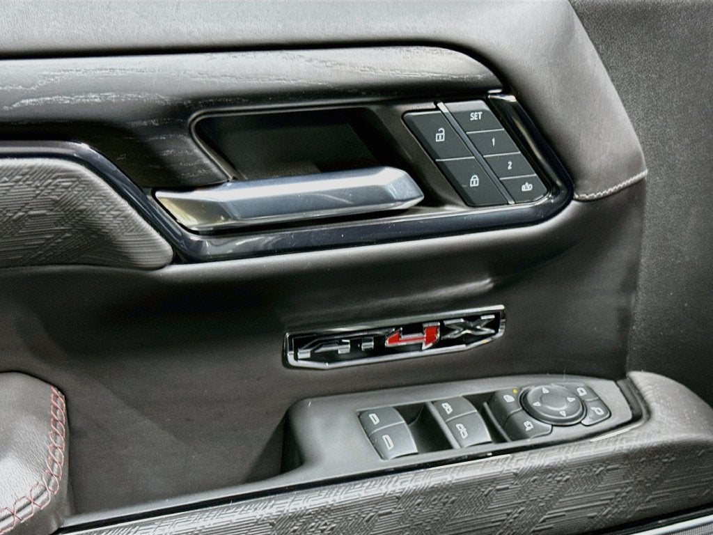 2024 GMC Sierra 1500 AT4X