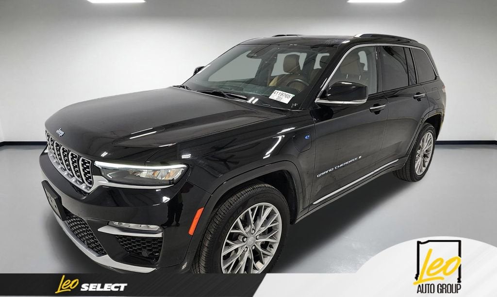 2022 Jeep Grand Cherokee Summit Reserve 4xe 4x4's photo