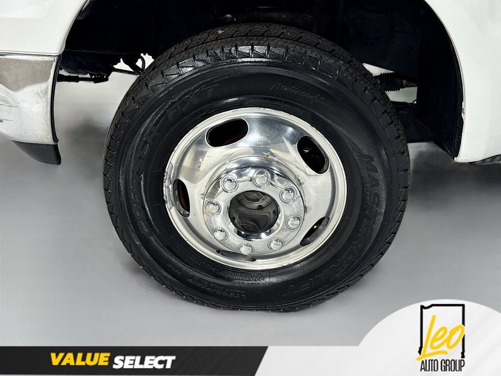 2006 Ford Super Duty F-350 DRW XL