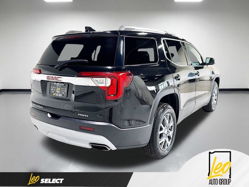 2023 GMC Acadia SLT