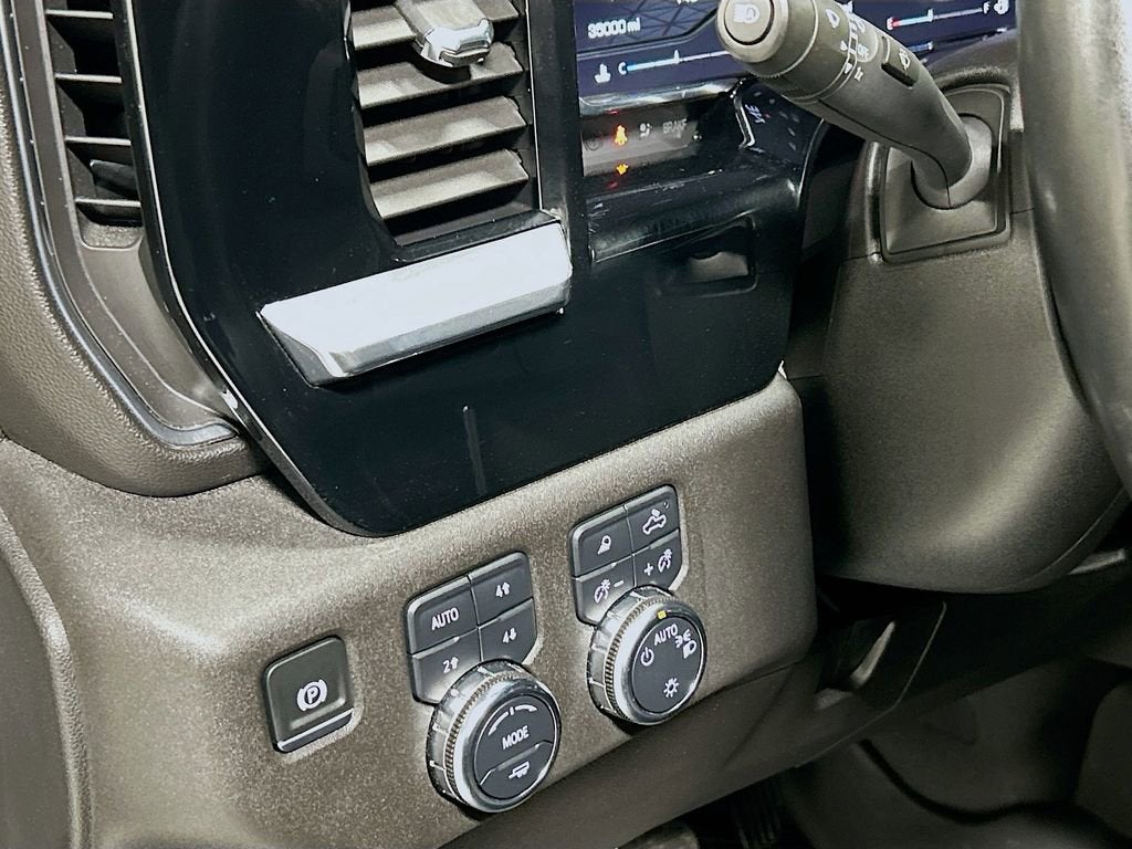 2025 GMC Sierra 1500 SLE