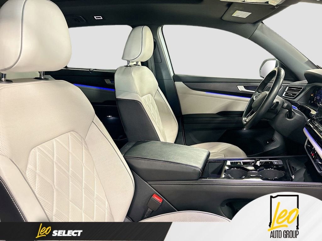 2024 Volkswagen Atlas Cross Sport 2.0T SEL Premium R-Line