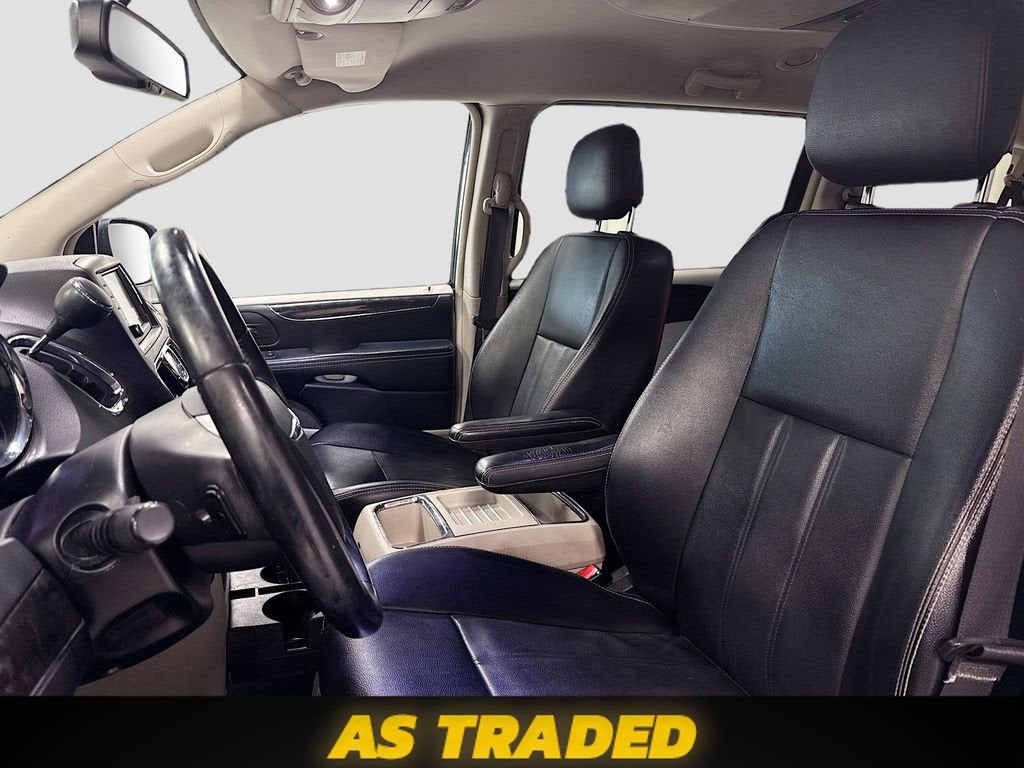 2015 Chrysler Town & Country Touring