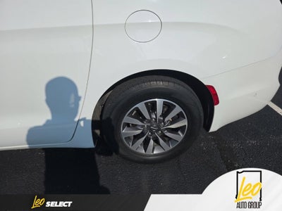 2022 Chrysler Pacifica Hybrid Touring L
