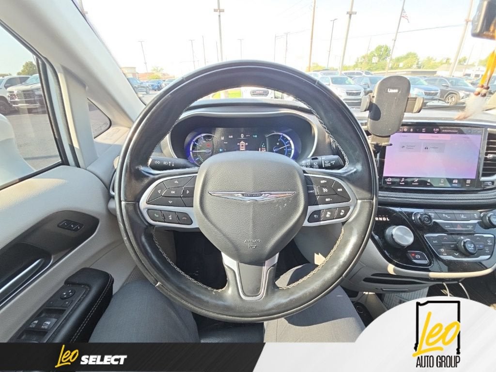 2022 Chrysler Pacifica Hybrid Touring L