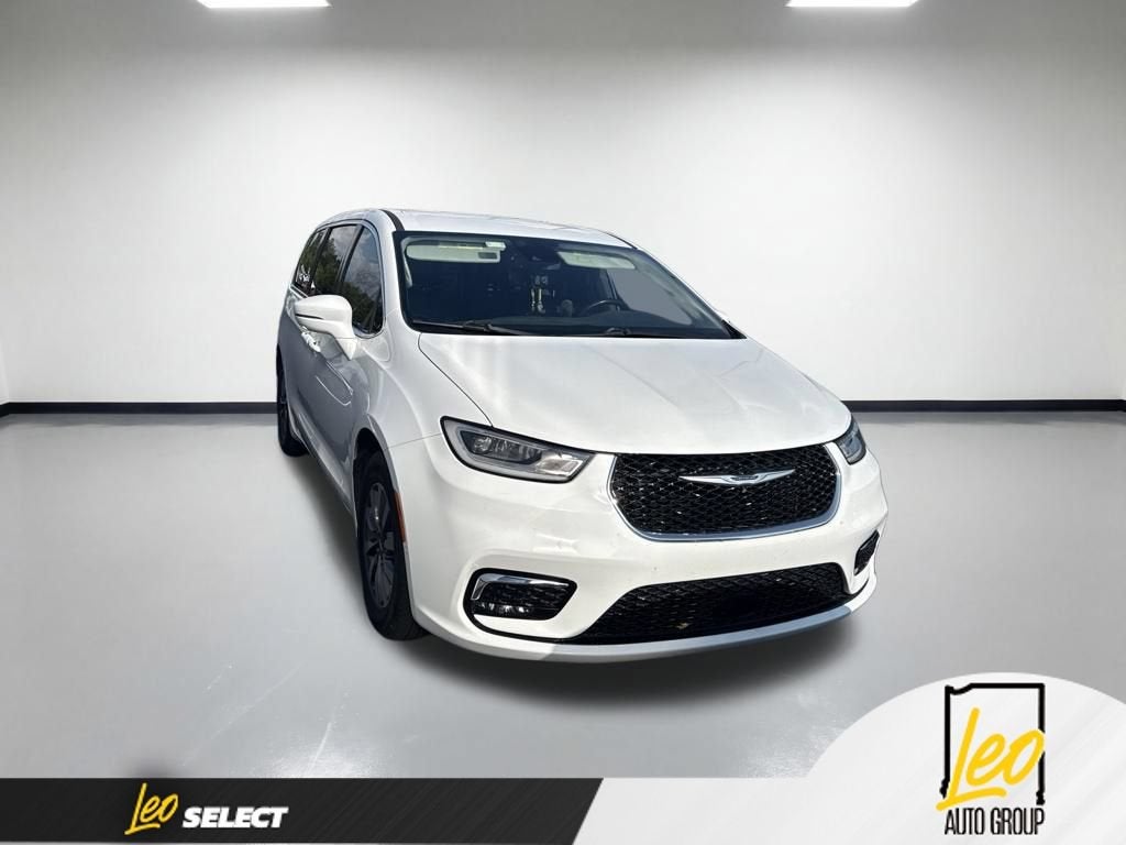 2022 Chrysler Pacifica Hybrid Touring L