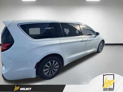 2022 Chrysler Pacifica Hybrid Touring L