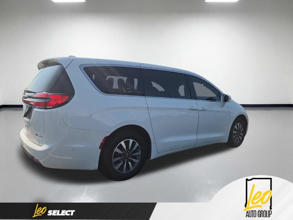 2022 Chrysler Pacifica Hybrid Touring L