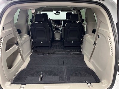 2024 Chrysler Pacifica Touring L AWD