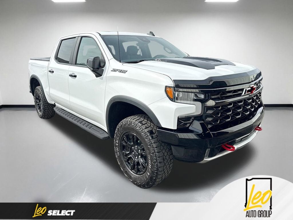 2023 Chevrolet Silverado 1500 ZR2 - Photo 4