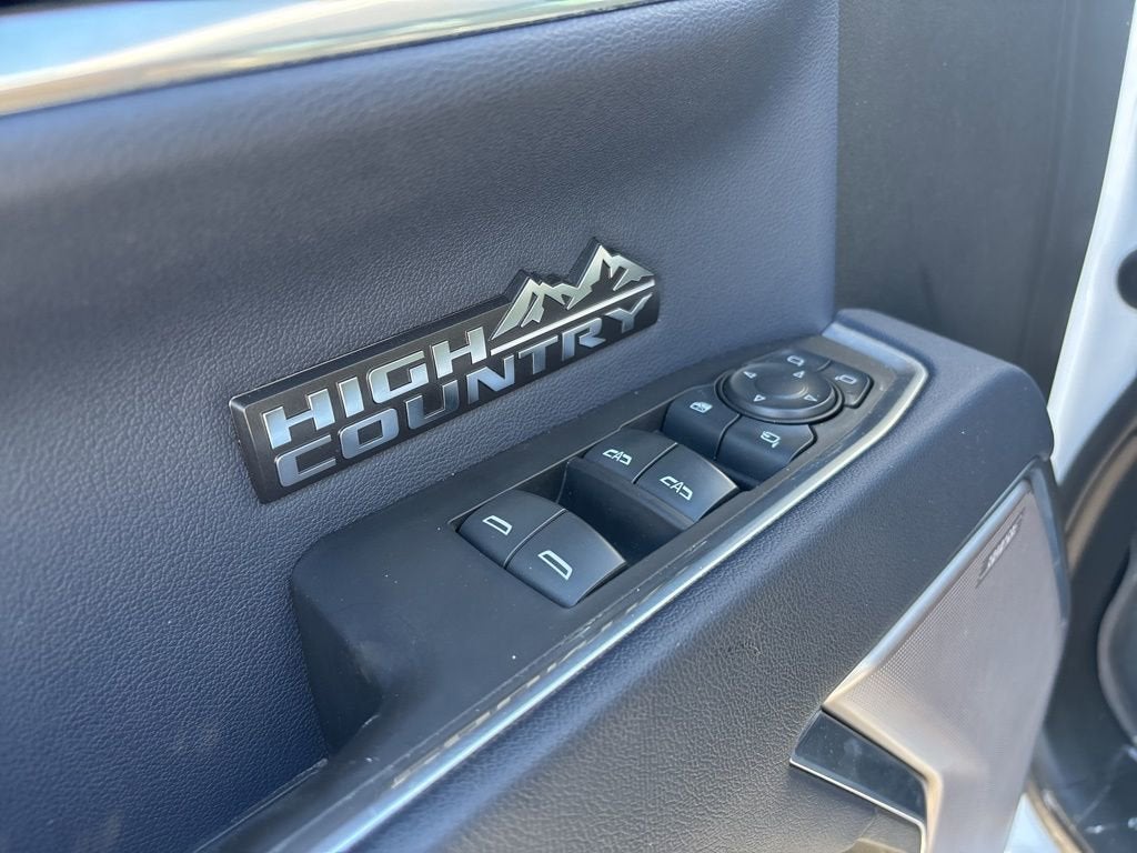 2022 Chevrolet Silverado 1500 High Country