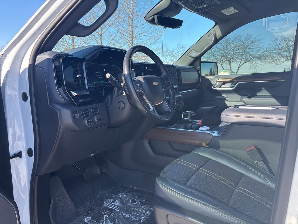 2022 Chevrolet Silverado 1500 High Country