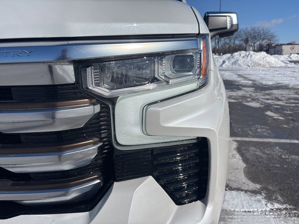 2022 Chevrolet Silverado 1500 High Country