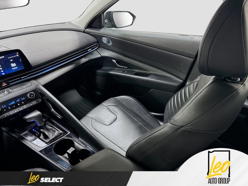 2022 Hyundai Elantra Limited