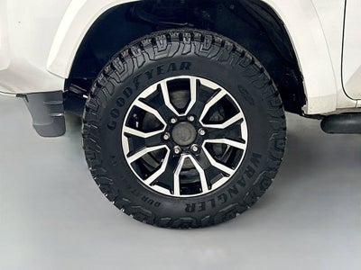 2020 Toyota Tacoma 4WD SR5