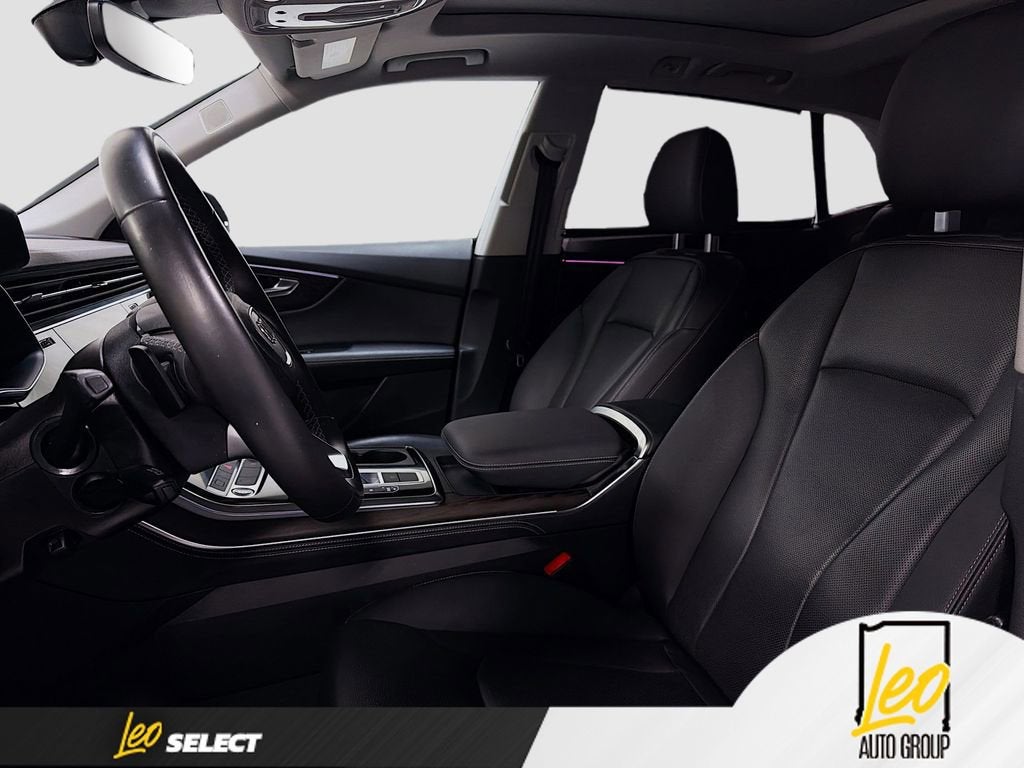 2023 Audi Q8 Premium Plus