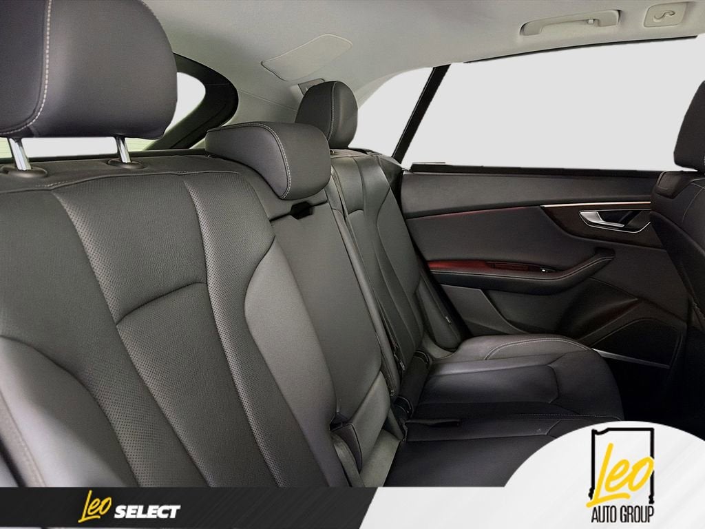 2023 Audi Q8 Premium Plus