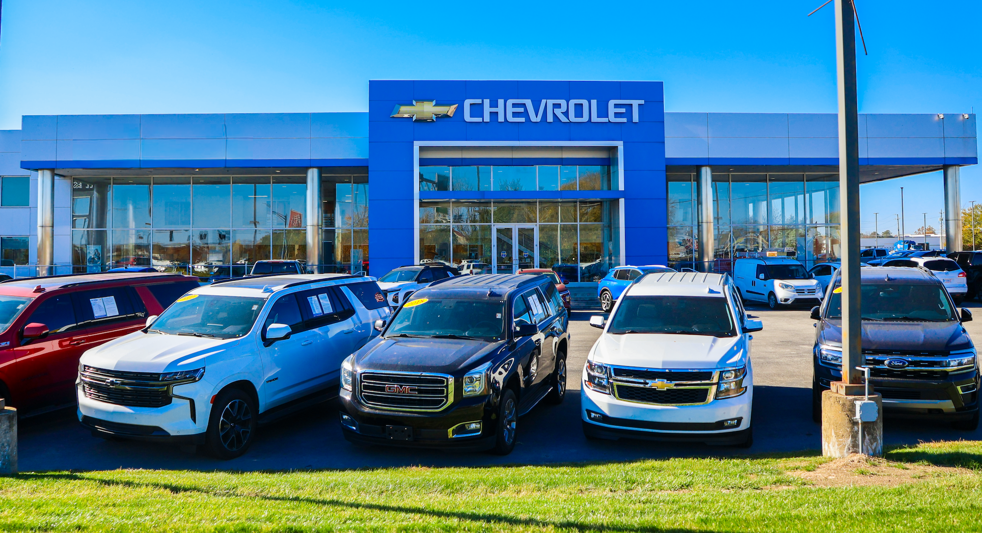 Leo Chevrolet dealership welcome graphic